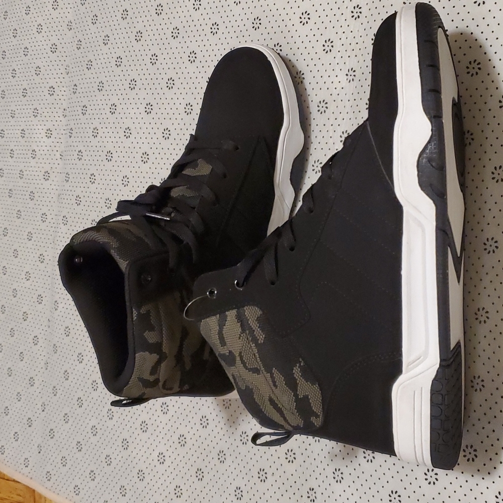 Athletic Works shoes